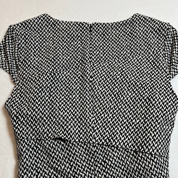 White House Black Market Instantly Slimming Layered Sheath Dress Size 4 Office - Picture 6 of 11